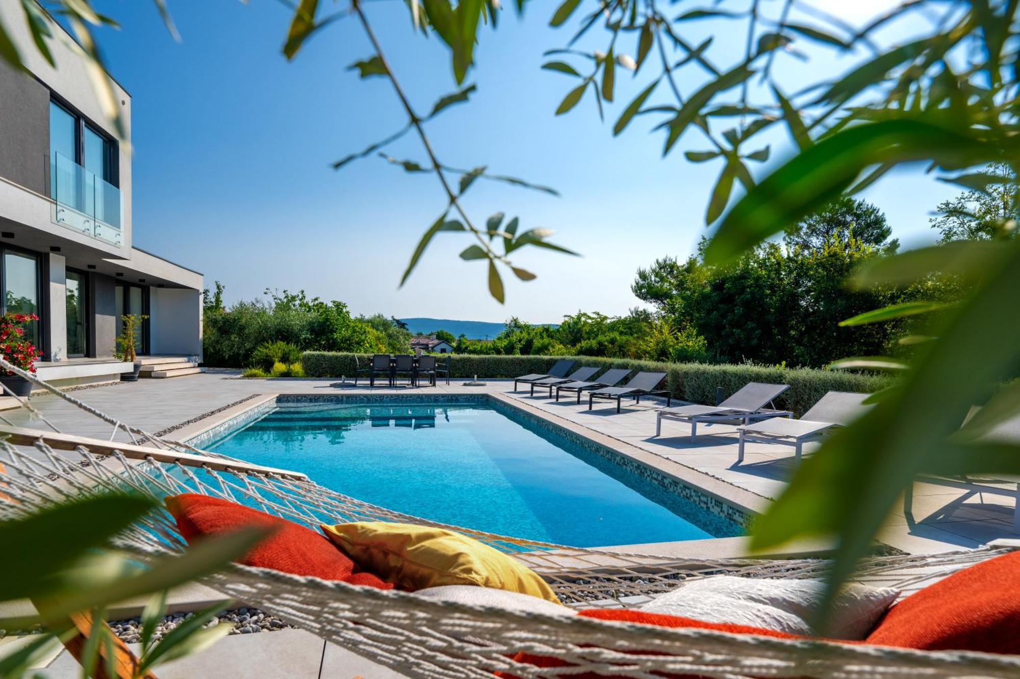 Martincic Residence - 5 Stars Luxury With Pool Heating On 4000M2 Rakalj Bagian luar foto